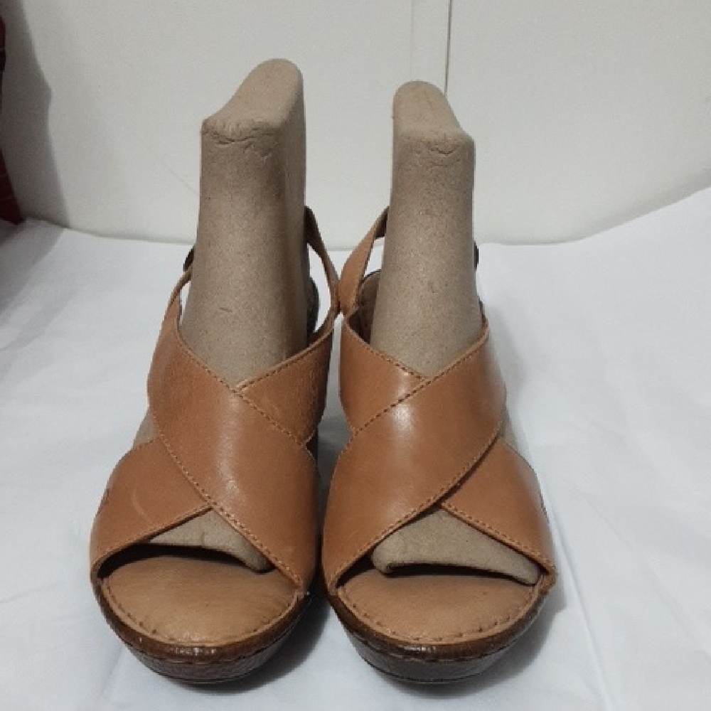 BORN‎ EMMY Elegant Tan Women's 8 Slingback Leather  Sandals